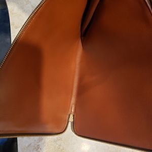 Louis Vuitton Document Pouchette. (Never used-like new